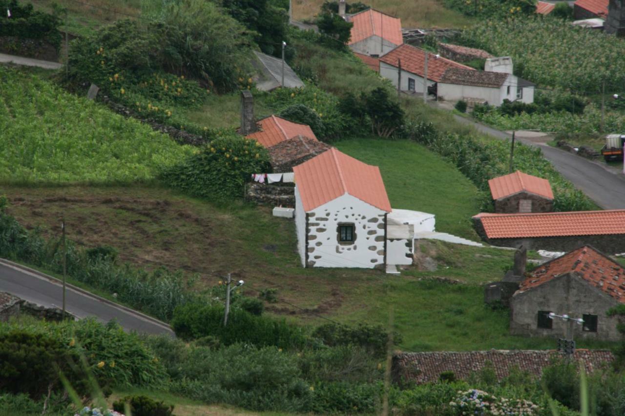 A casa do Tí Mendonça Vila Lajes das Flores Exterior foto